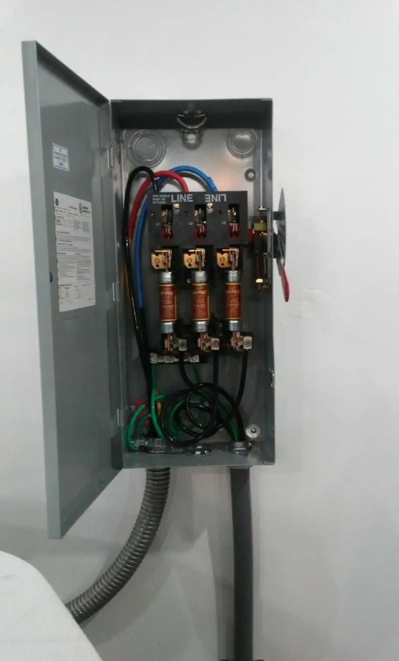 Three-phase disconnect switch installed for Smoke Detector Installation in Cabot